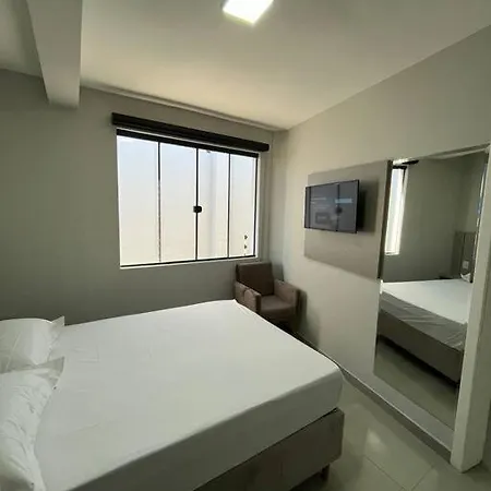 Lou Suites - Suite 06 Guarapuava Exterior photo