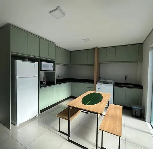 Lou Suites - Suite 06